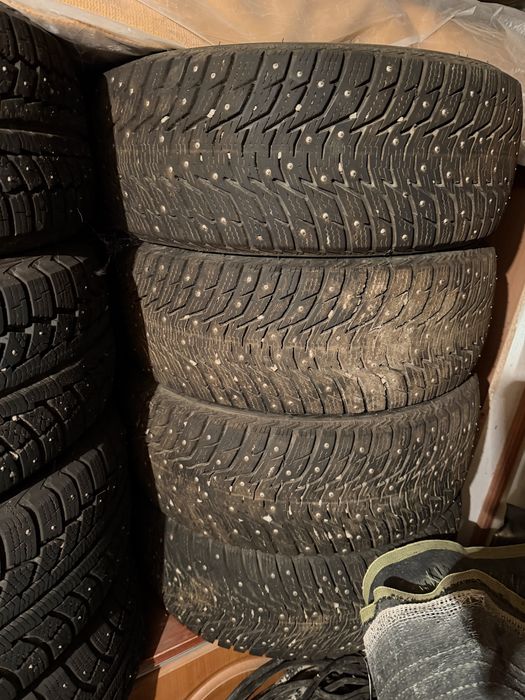 Зимная покрашка с шипами 215/55/R16