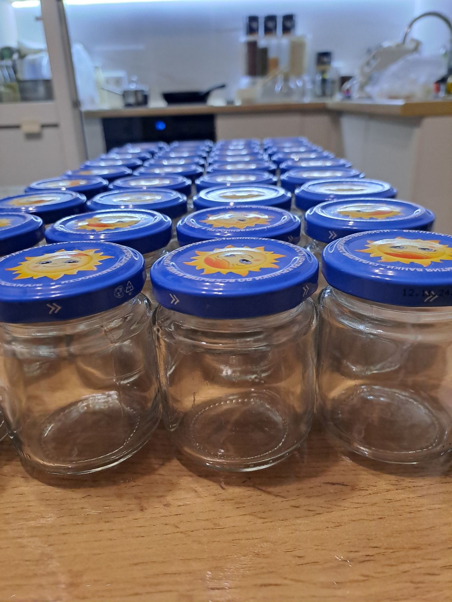 Продам баночки  из под детского питания