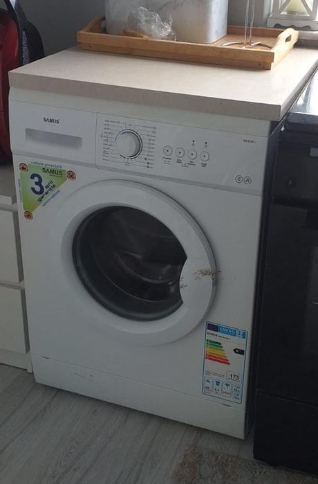 Mașina de spălat Samus