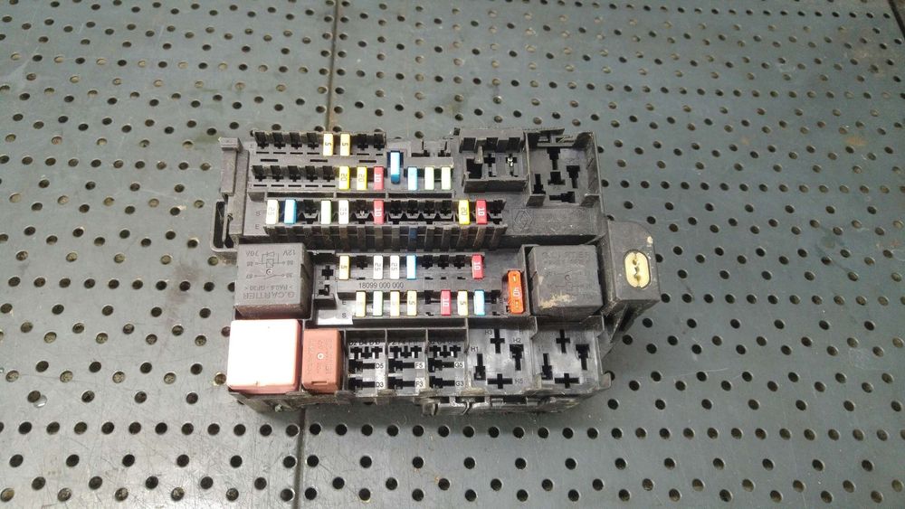 Panou sigurante 2.0 dci renault laguna 3 8200758803b