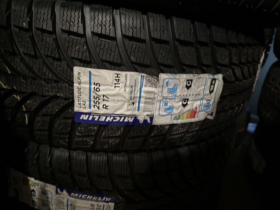 255/65/17 нови гуми