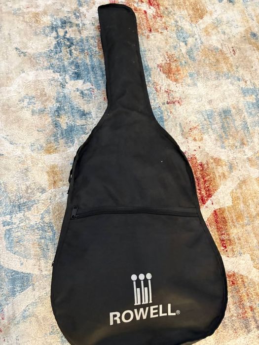 Продаётся гитара в отличном состоянииии