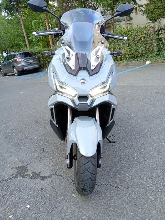 Scuter adventure Sym Adx 125