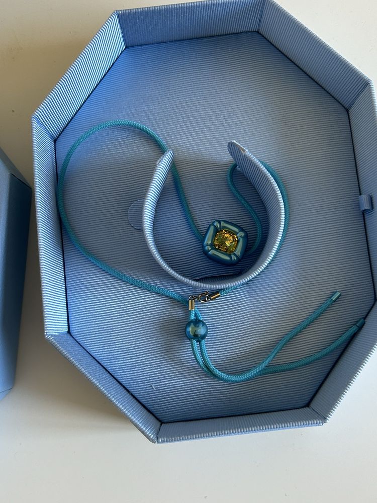 Колие swarovski - ново
