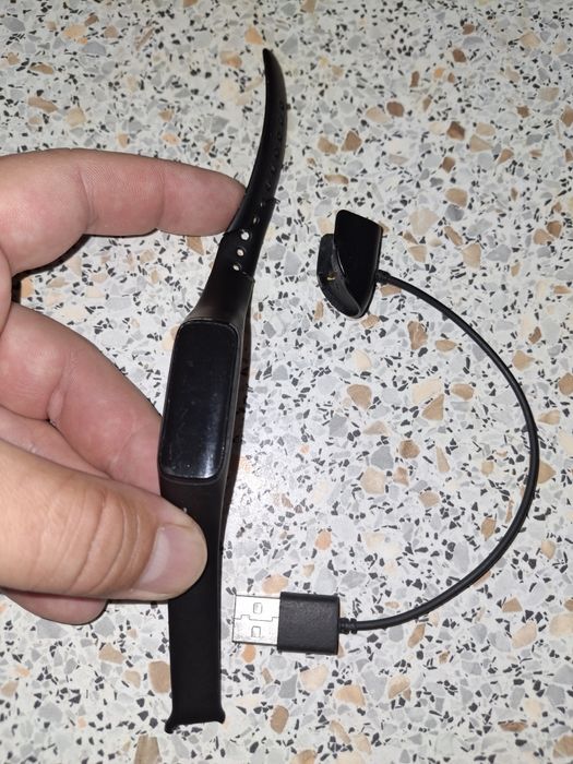 Продам фитнес часы