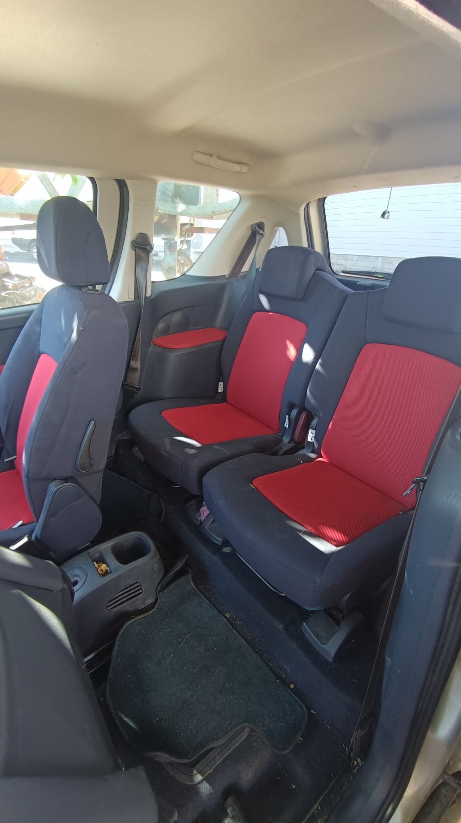 Peugeot 1007 На части