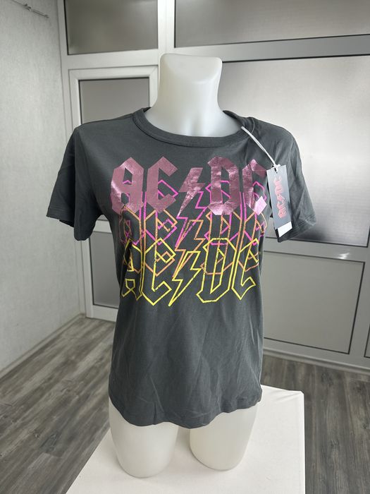 Дамски тениски с различни щампи