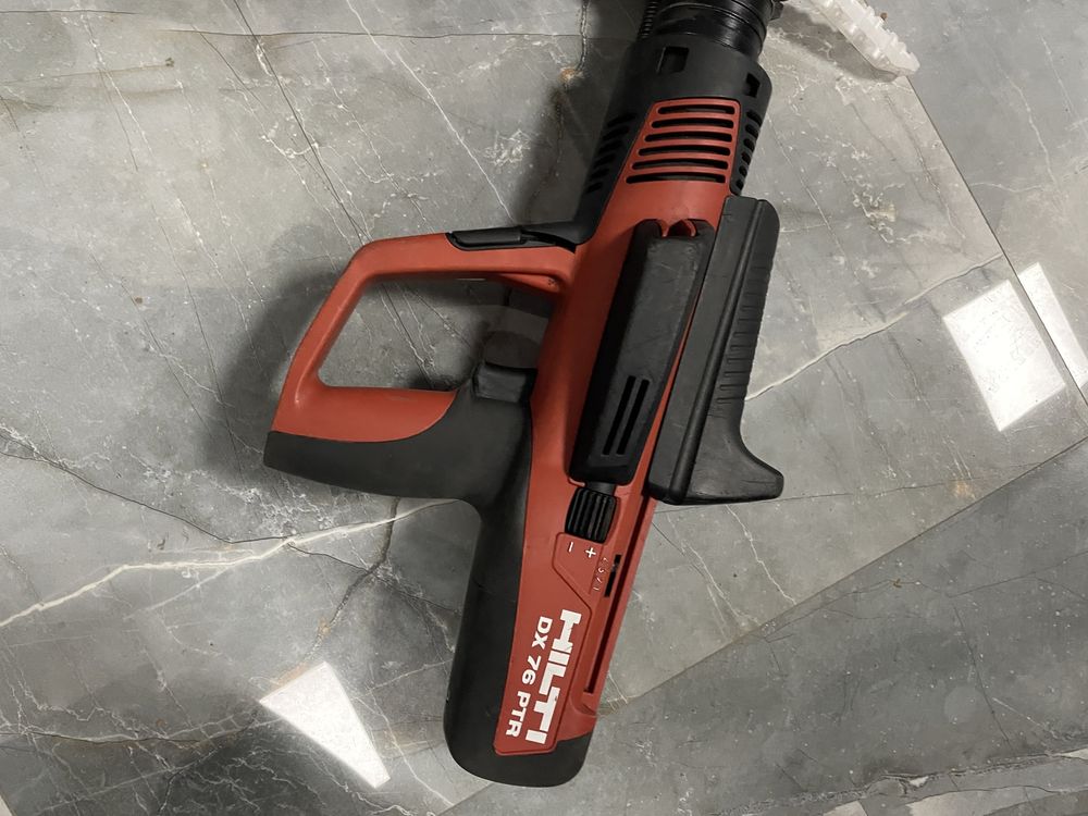 Уред за директен монтаж-Hilti DX 76 PTR