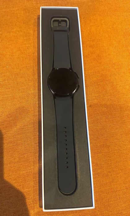 Смарт часовник Samsung Galaxy Watch 6 в гаранция