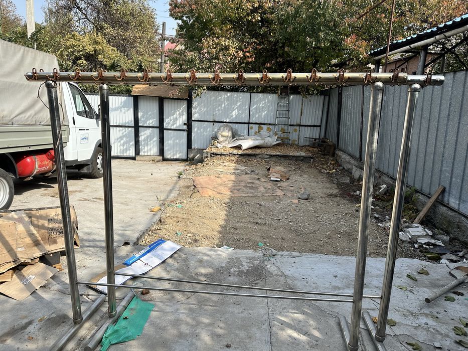 Вешалка для гардероба