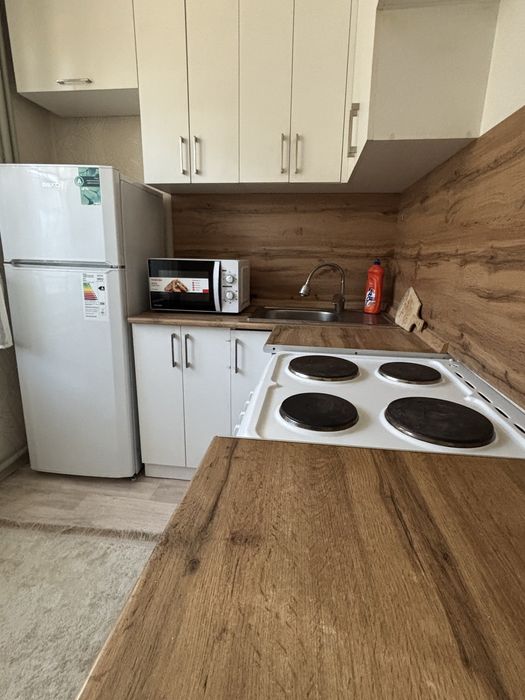 Посуточно по часам квартира город Семей район Цемпоселок