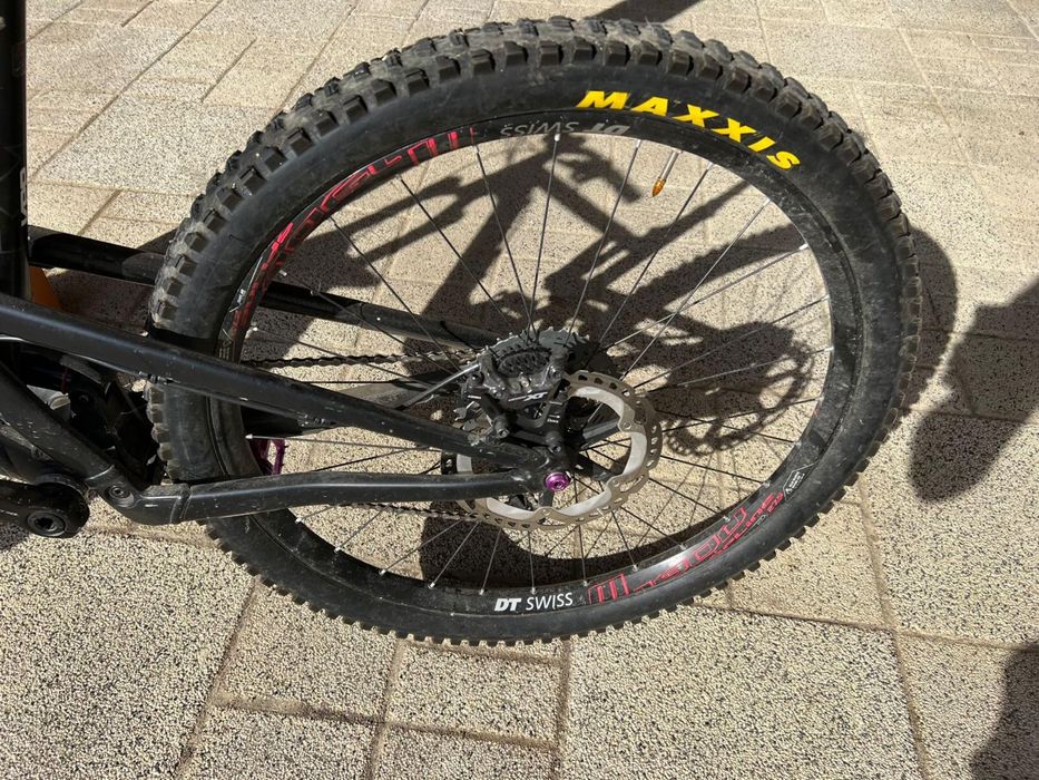 Santa Cruz Nomad v5 VAND URGENT‼️
