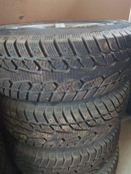 Джанти с гуми за Сузуки Гранд Витара 235/70/16