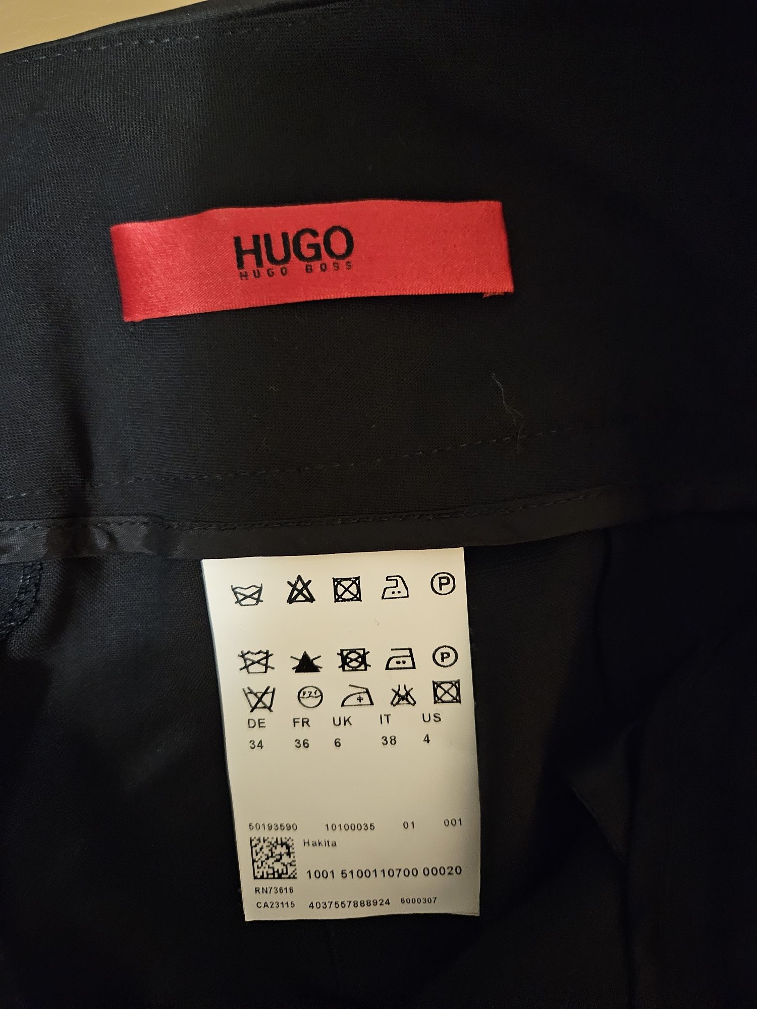 Pantaloni Hugo Boss negri