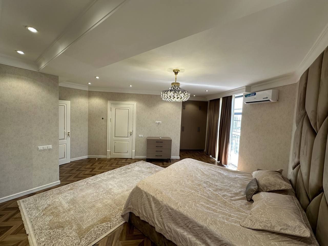 Продам 5/9-10/10 202м2 в ЖК Solaris, ор-р: массив Кушбеги