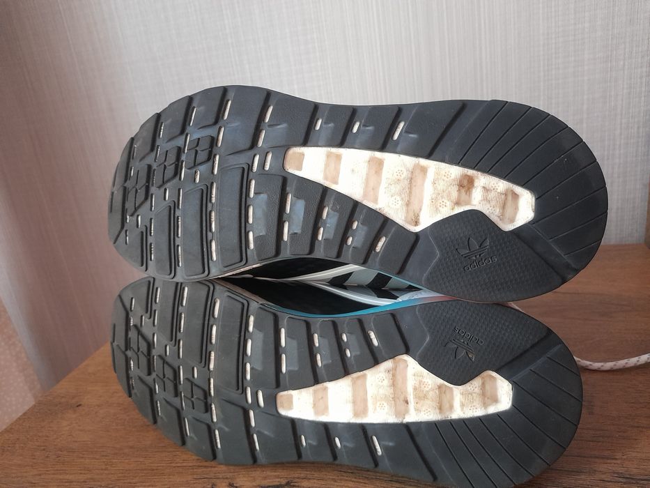 Adidas ZX 2K  Boost маратонки 39 номер.