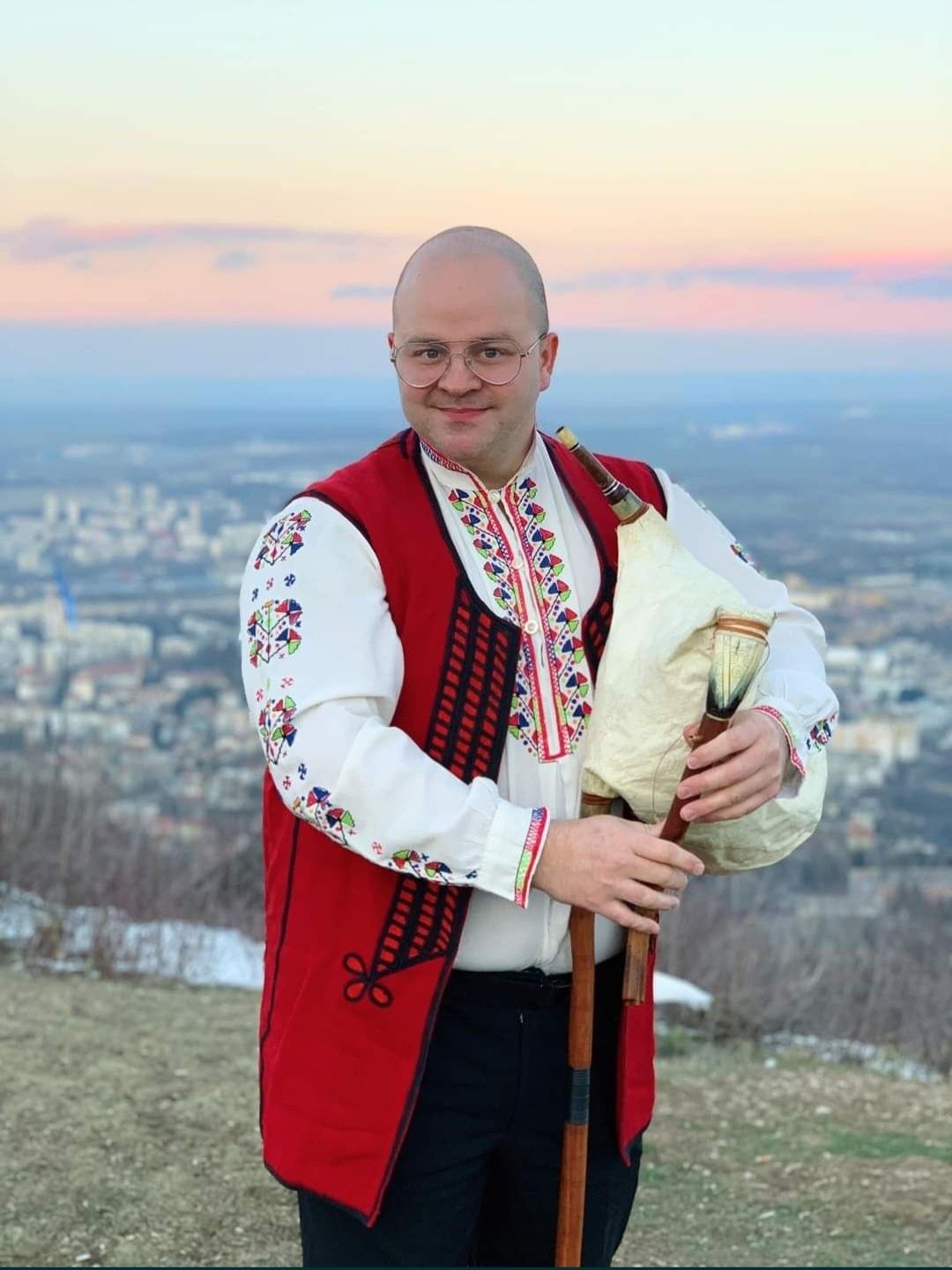 Изненада за рожден ден, покана за бал, кръщене , сватба, и др