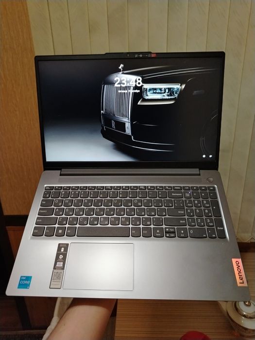 Ноутбук Lenovo i5-1335U