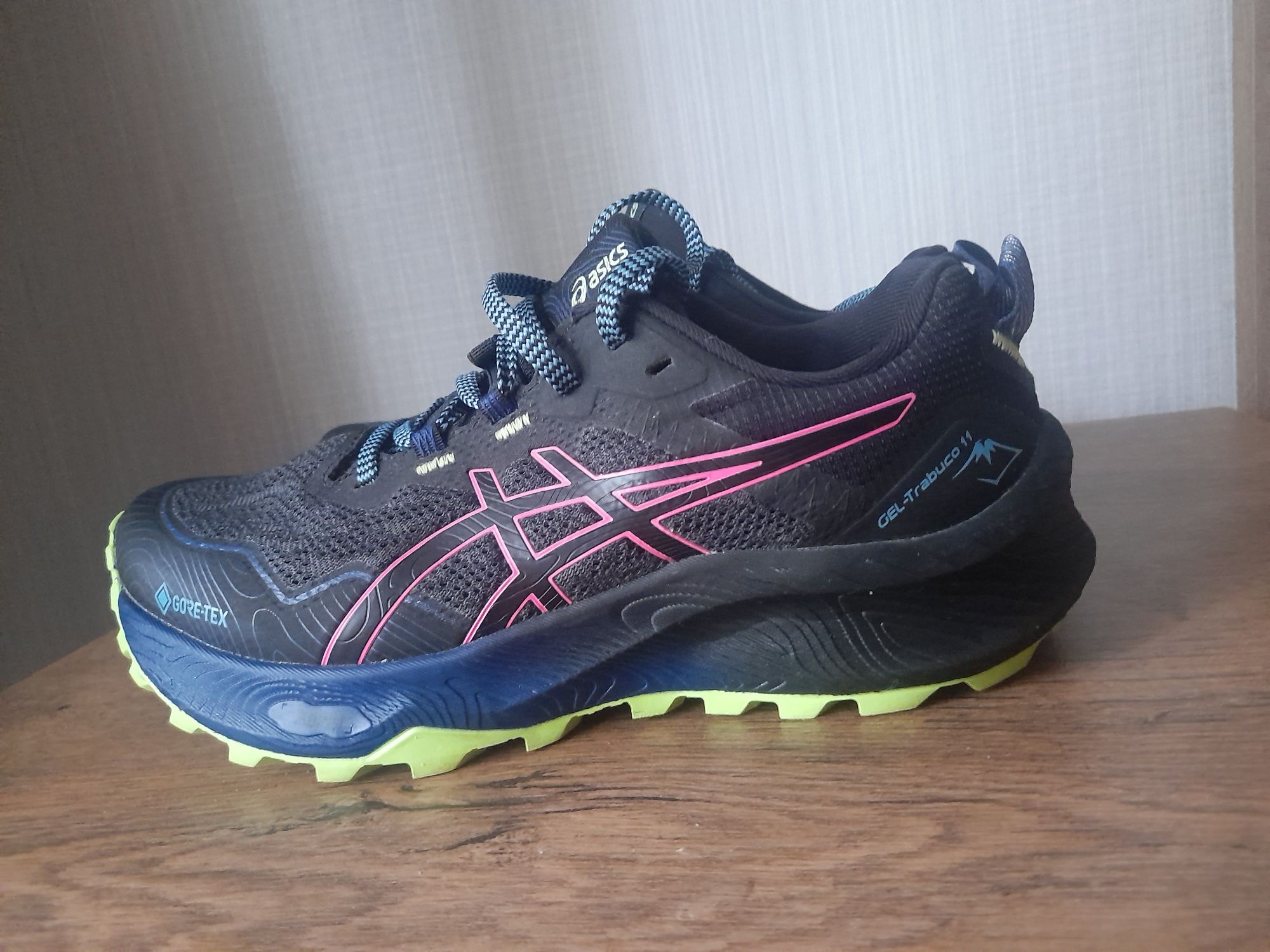 Asics gel Trabuco 11 GTX gore tex дамски маратонки 38- 39 номер.