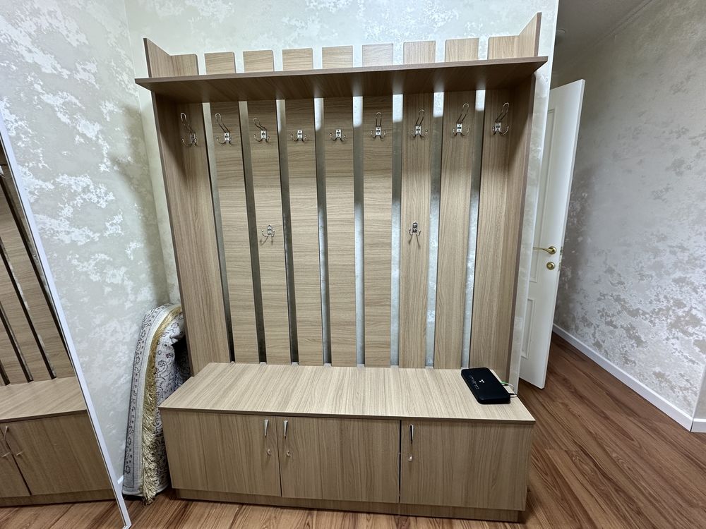 Шкаф в прихожую, обувница