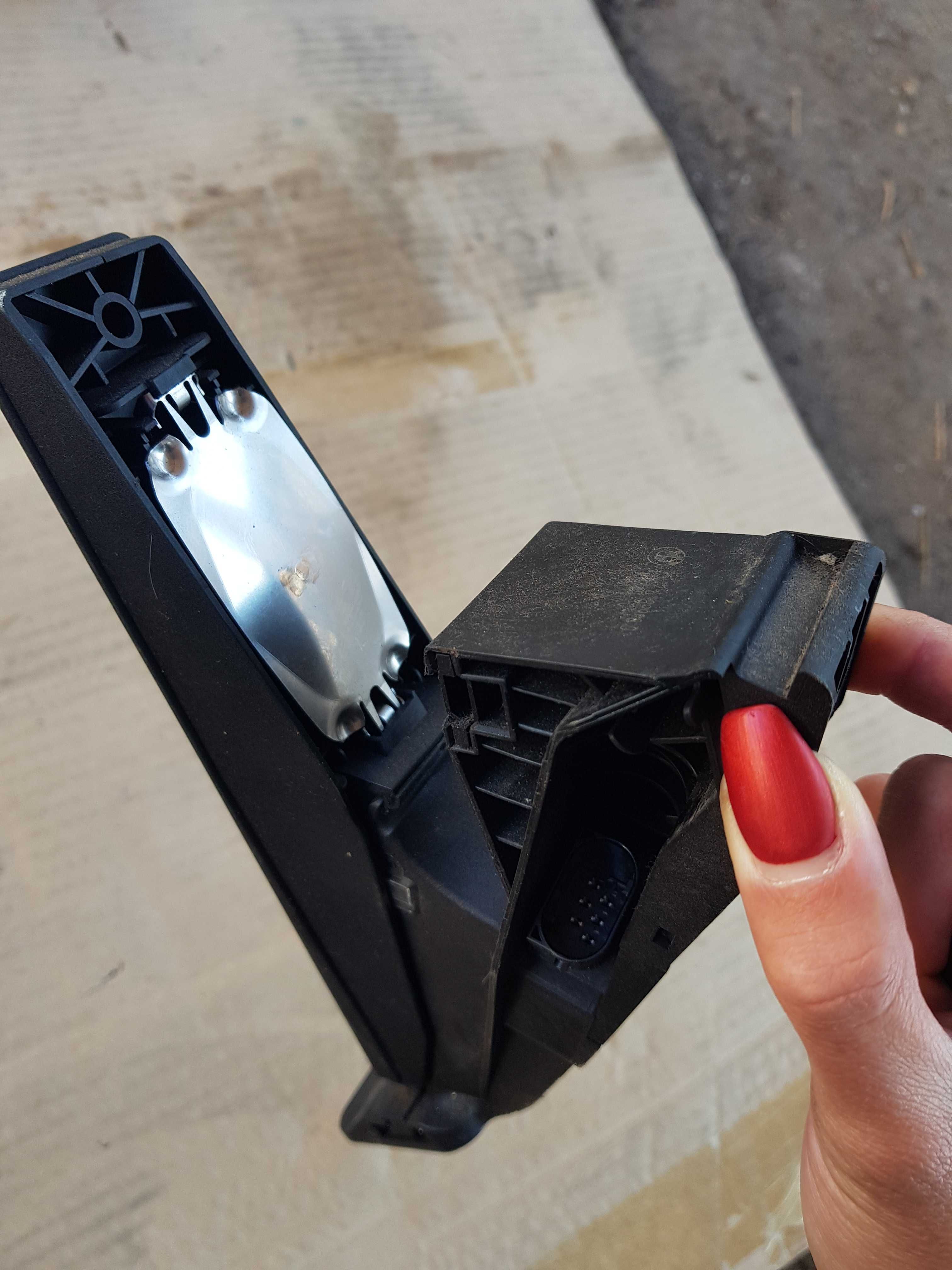 Газ педал БМВ Е90/91/92/93 Gas Pedal BMW E90 325i n53b25 218кс