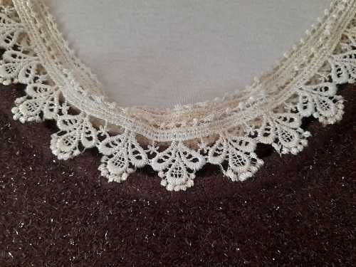 pulover maron 42 cu insertie fir argintiu