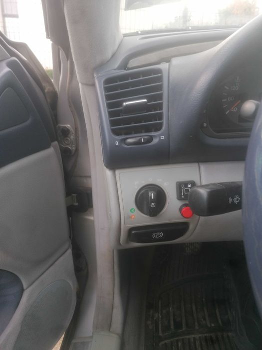 Mercedes  CLK  200  Kompressor   2002   {GAS}  Avantgarde Transmission