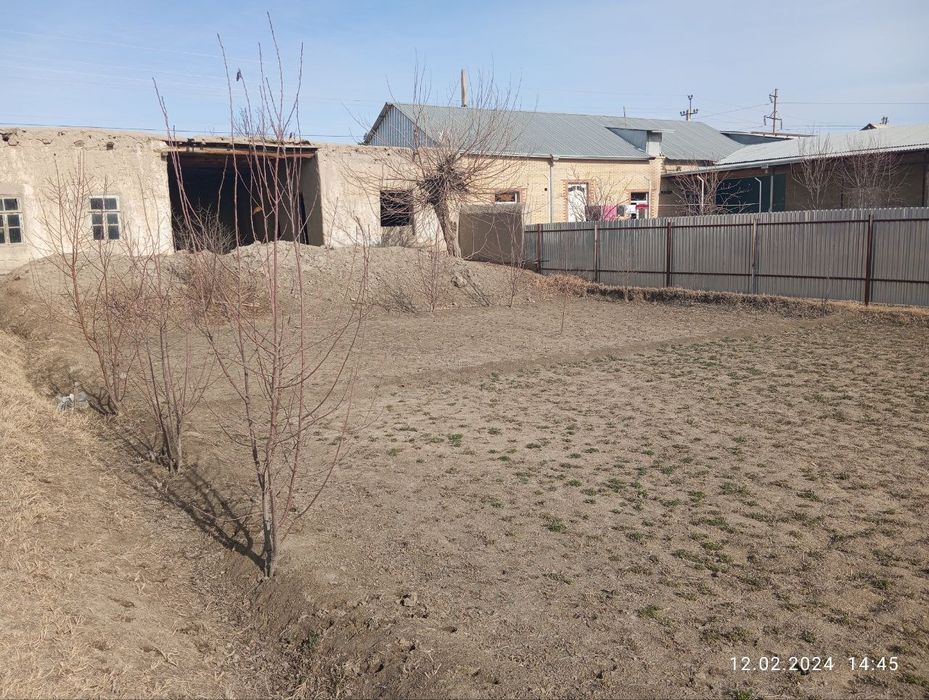 Участка сотилади