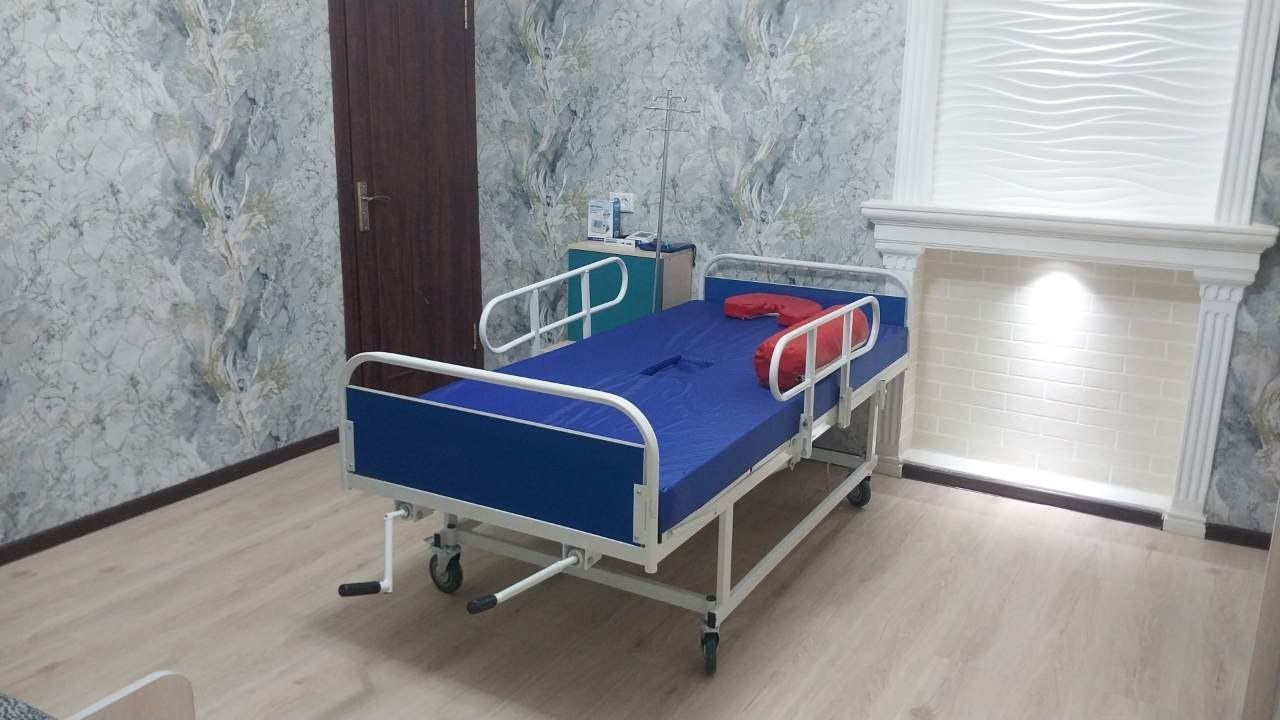 Медицинская реанимационная кровать аренда или продажа для инвалидов