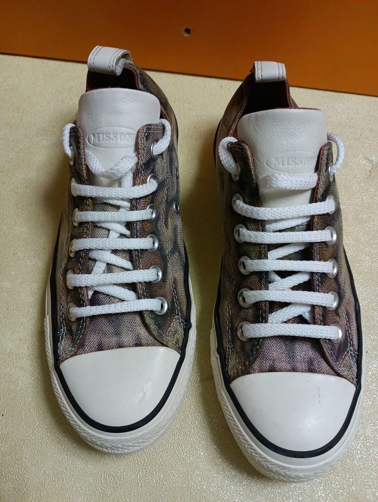 Converse N 38 - 27 лв