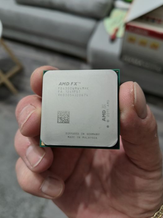 Memorii ,RAM DDR4,HDD 500gb,,DDR3,Cooler,procesor FX 4300,Masa Laptop
