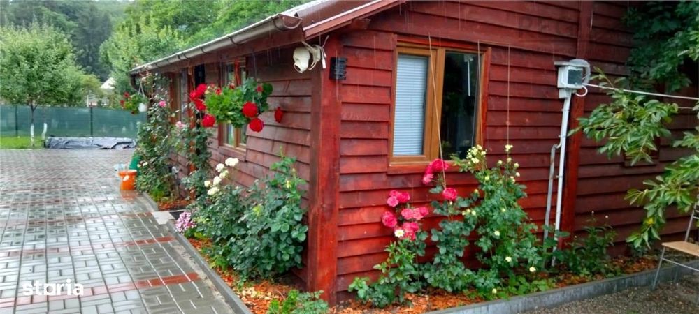 Casa si teren in zona Zizin   Comison standard