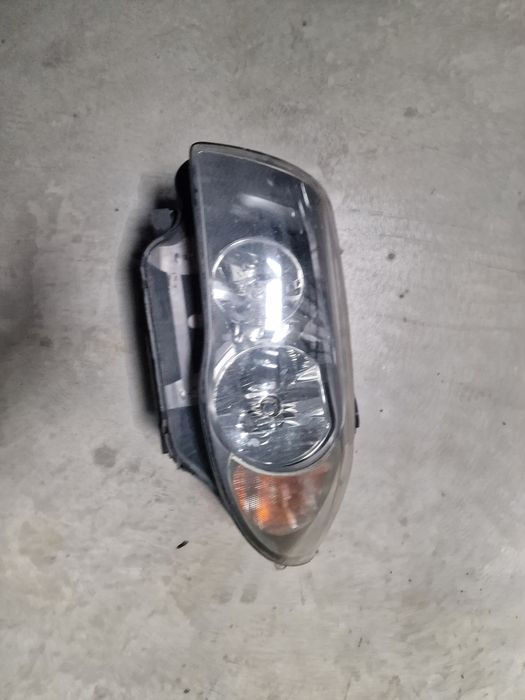 Far faruri halogen stanga dreapta bmw seria 1 e87 e82 e81 e88