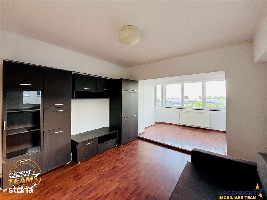 FILM! Apartament 3 camere,decomandat, spatios,luminos,2 bai,Targu Secu