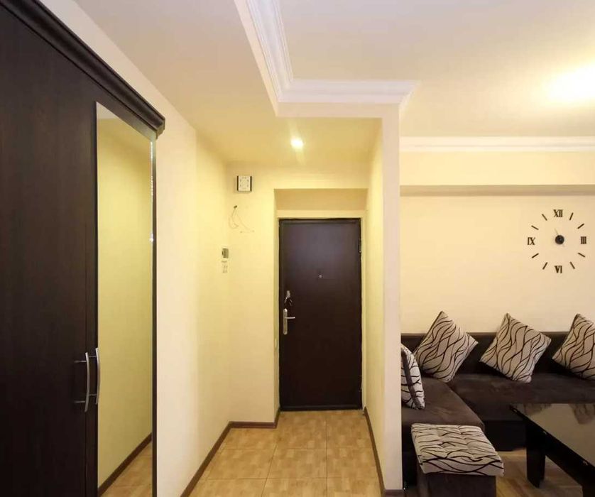 Дава се под наем Двустаен апартамент в Пловдив, Изгрев - 65 кв.м за 331.5 € - Снимка #2