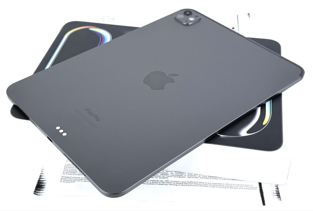 НОВ! Apple iPad Pro 11" 2024 M4 WiFi 256GB Space Gray Гаранция