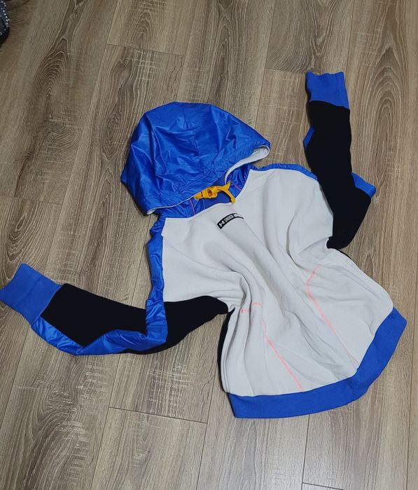 Hanorac Under Armour marime Xs