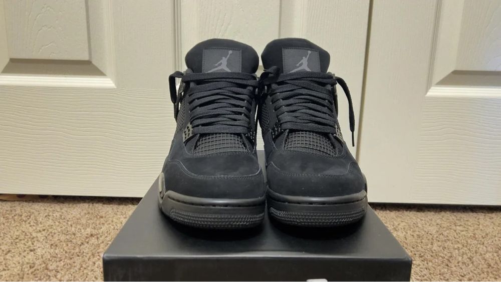 Jordan 4 Black cat