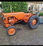 Ретро трактор Allis Chalmers D272