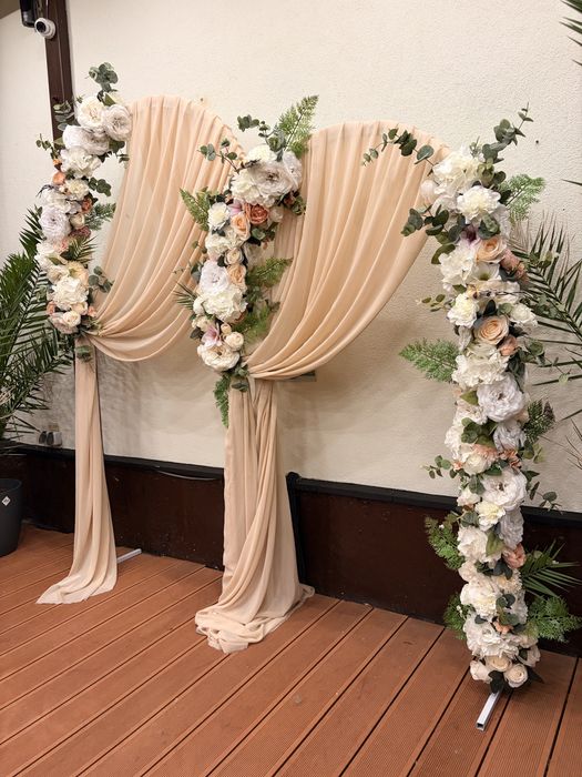 Inchiriez arcada flori +montare