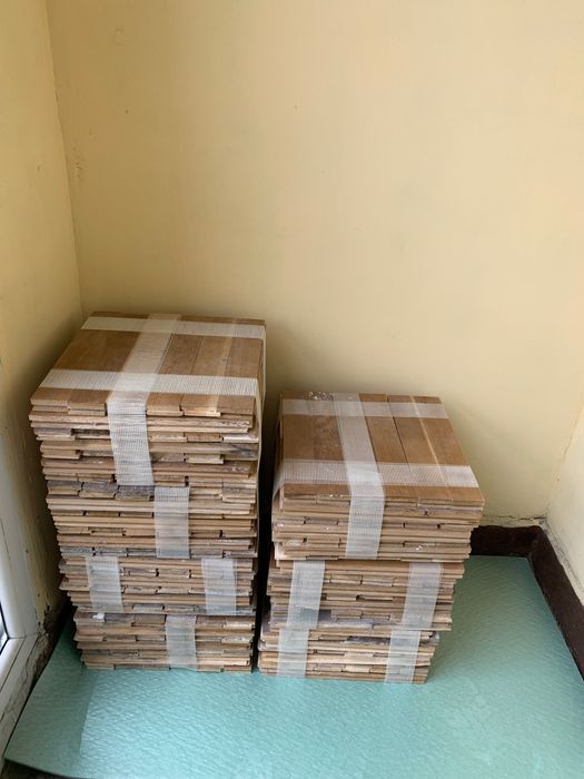 Продавам използван дъбов паркет – 21 кв.м.