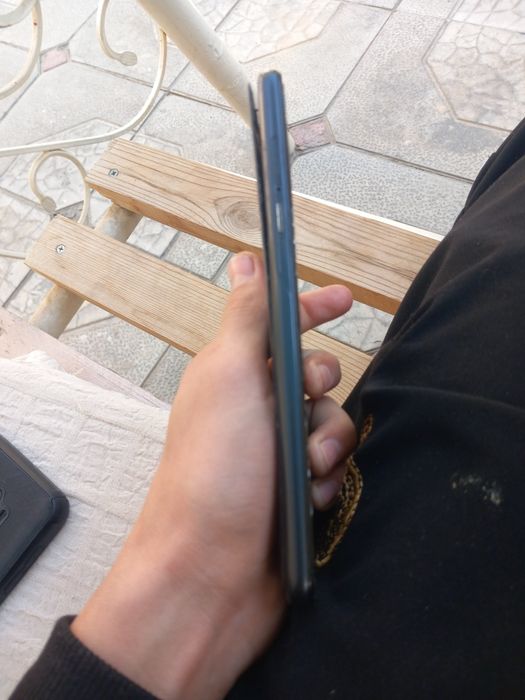 TCL 20Se(T671H) telefon sotiladi arzon va yaxshi