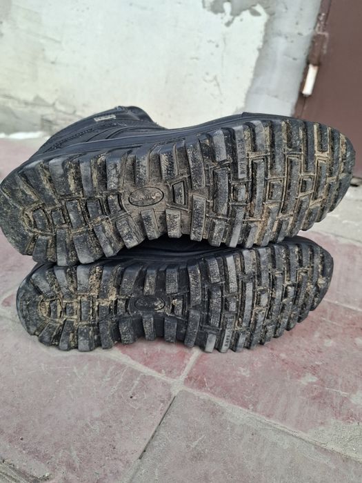 Тёплые зимние ботинки