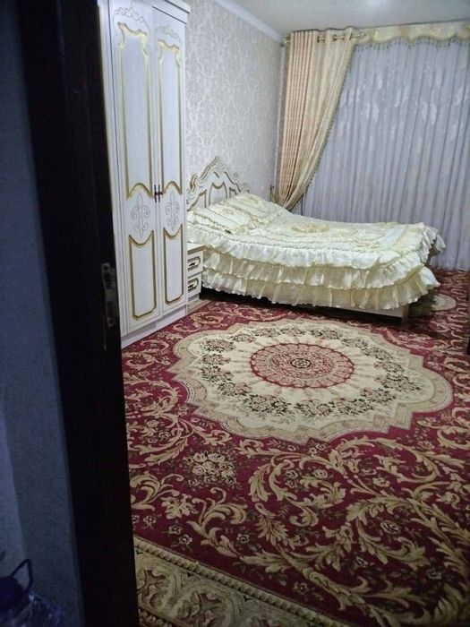 Сергели 8худуд 3хонали новостройка квартира сотилади 1этажда