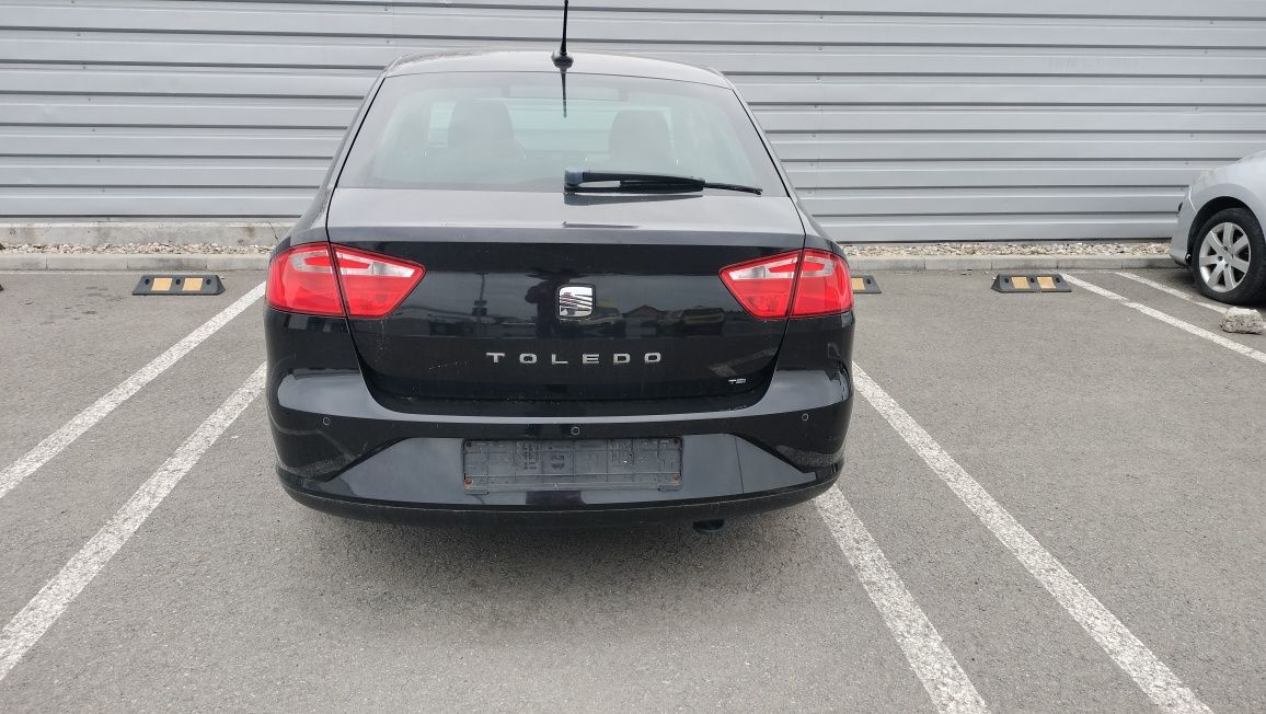 Seat Toledo 4 2013 ușor avariat