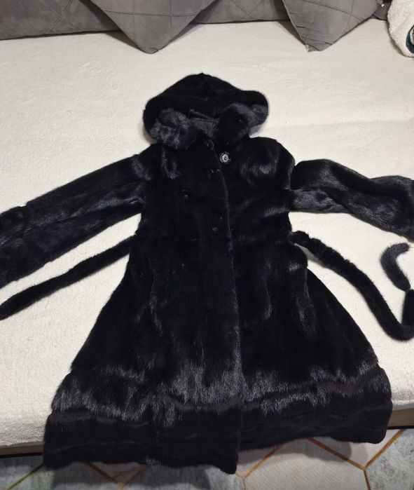 Норковая шубка темнокоричневого цвета