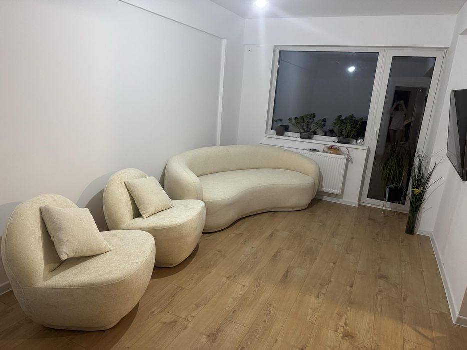 Set canapea cu 2 fotolii