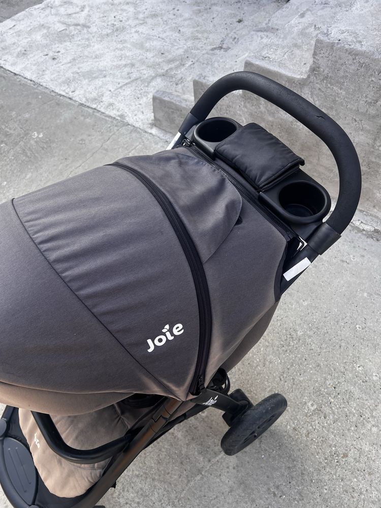 Carucior joie litetrax