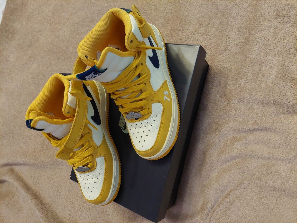 Ghete (adidași) Nike AirForce1 NOI nr.39