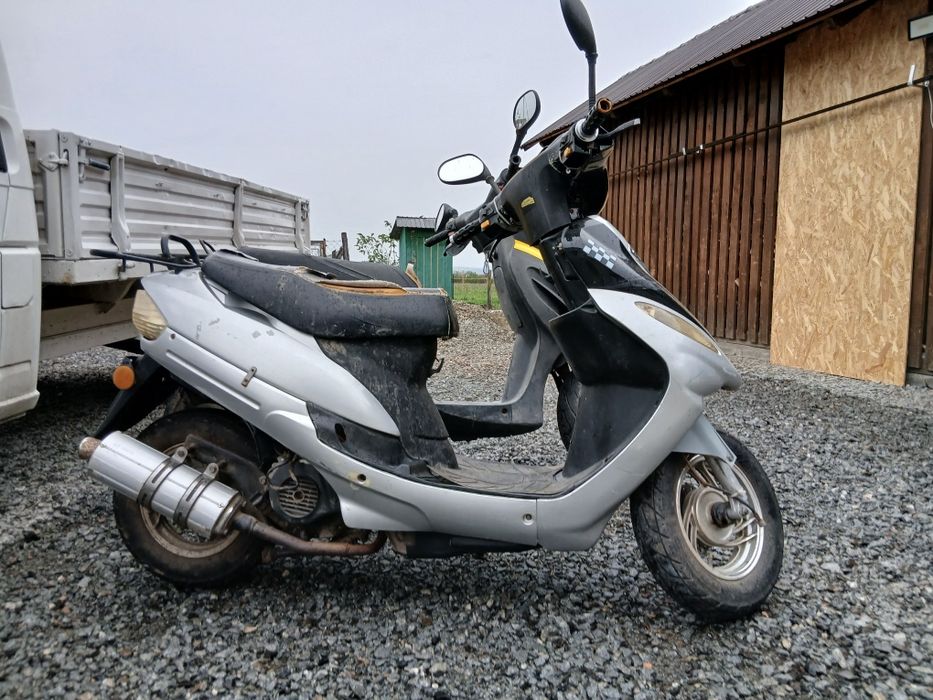Vând sau schimb scutere de 49 cc
